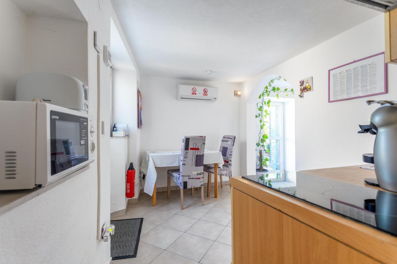 Ivica Apartment Хвар Екстериор снимка